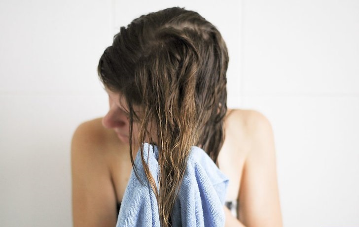 7 ошибок, которые делают женщины при выпрямлении волос