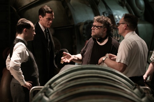 Гильермо дель Торо официально начал снимать «Аллею Кошмаров»