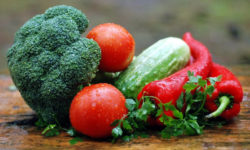 Диетологи назвали лучшие овощи для снижения веса