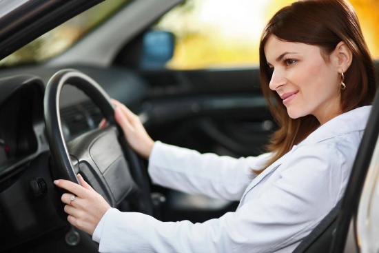 Почему некоторые женщины боятся водить автомобиль