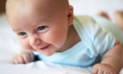 Психическое развитие младенца: что может и чего не может ребенок до года